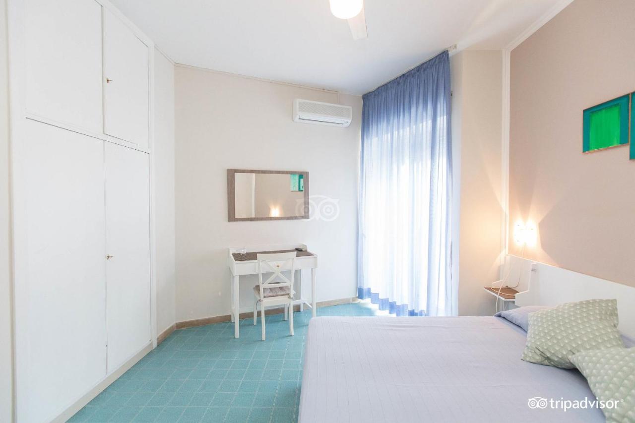 Hotel Anna Terracina Exterior foto