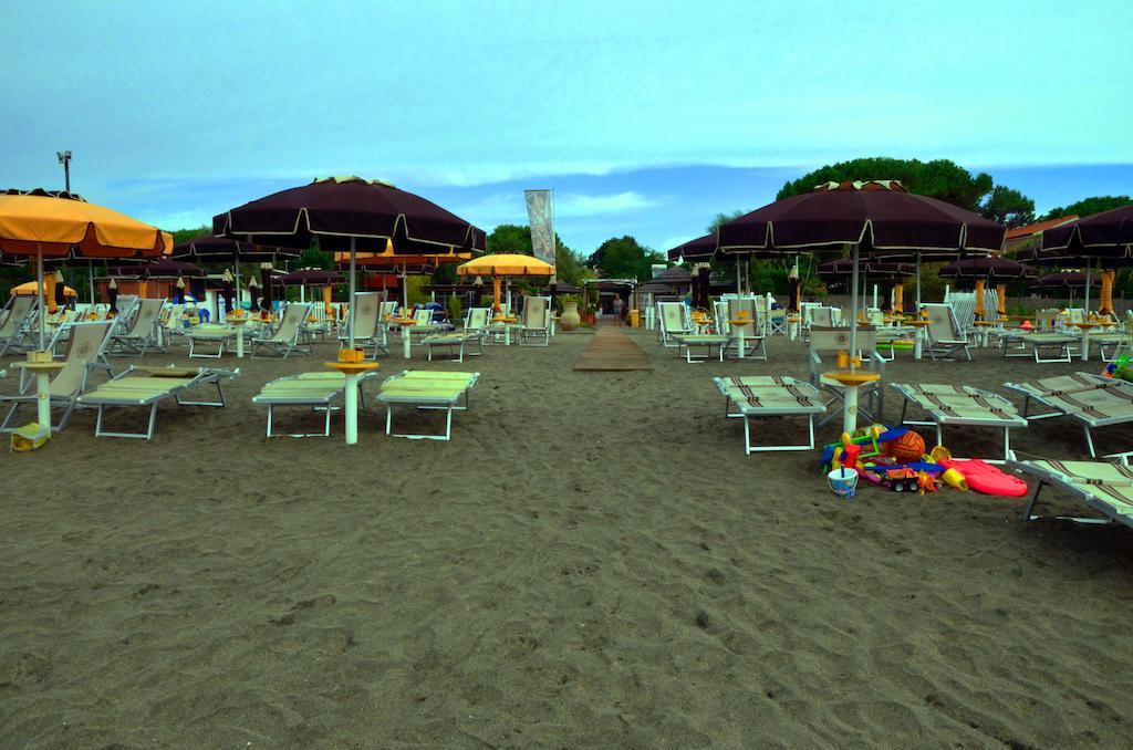Hotel Anna Terracina Exterior foto