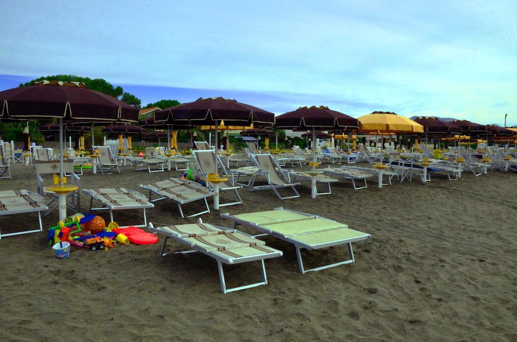 Hotel Anna Terracina Exterior foto