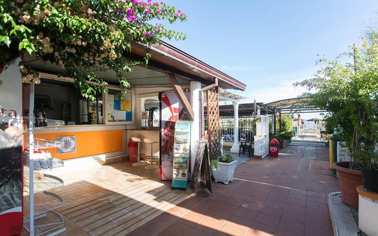 Hotel Anna Terracina Exterior foto