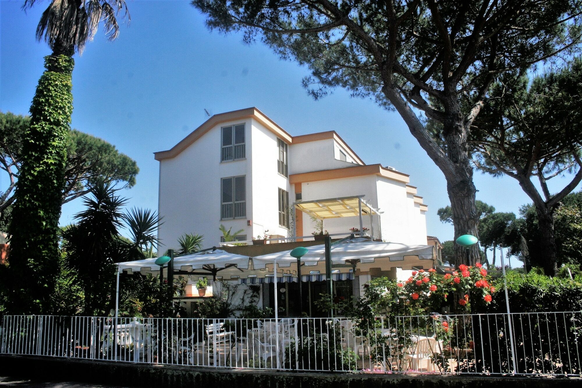 Hotel Anna Terracina Exterior foto